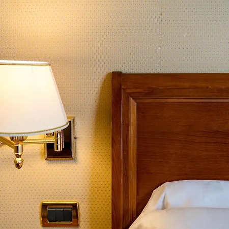 Hotell Oceania 2*
