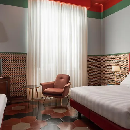 Oceania Hotell 2*