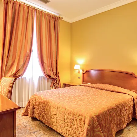 Oceania Hotel